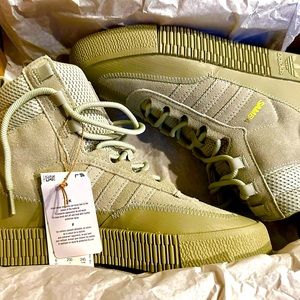 ADIDAS SAMBA BOOT ‘Halo Green’ - WMNS SIZE 8